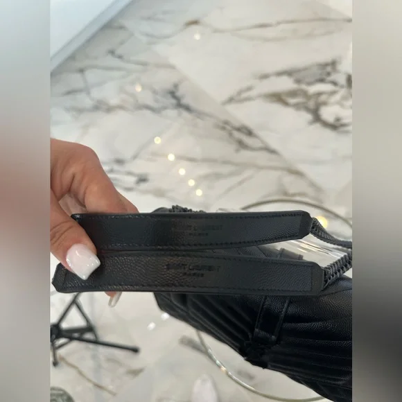 🌟SOLD🌟 NWT YSL Triquilt Black Envelope Bag - Picture 4 of 13